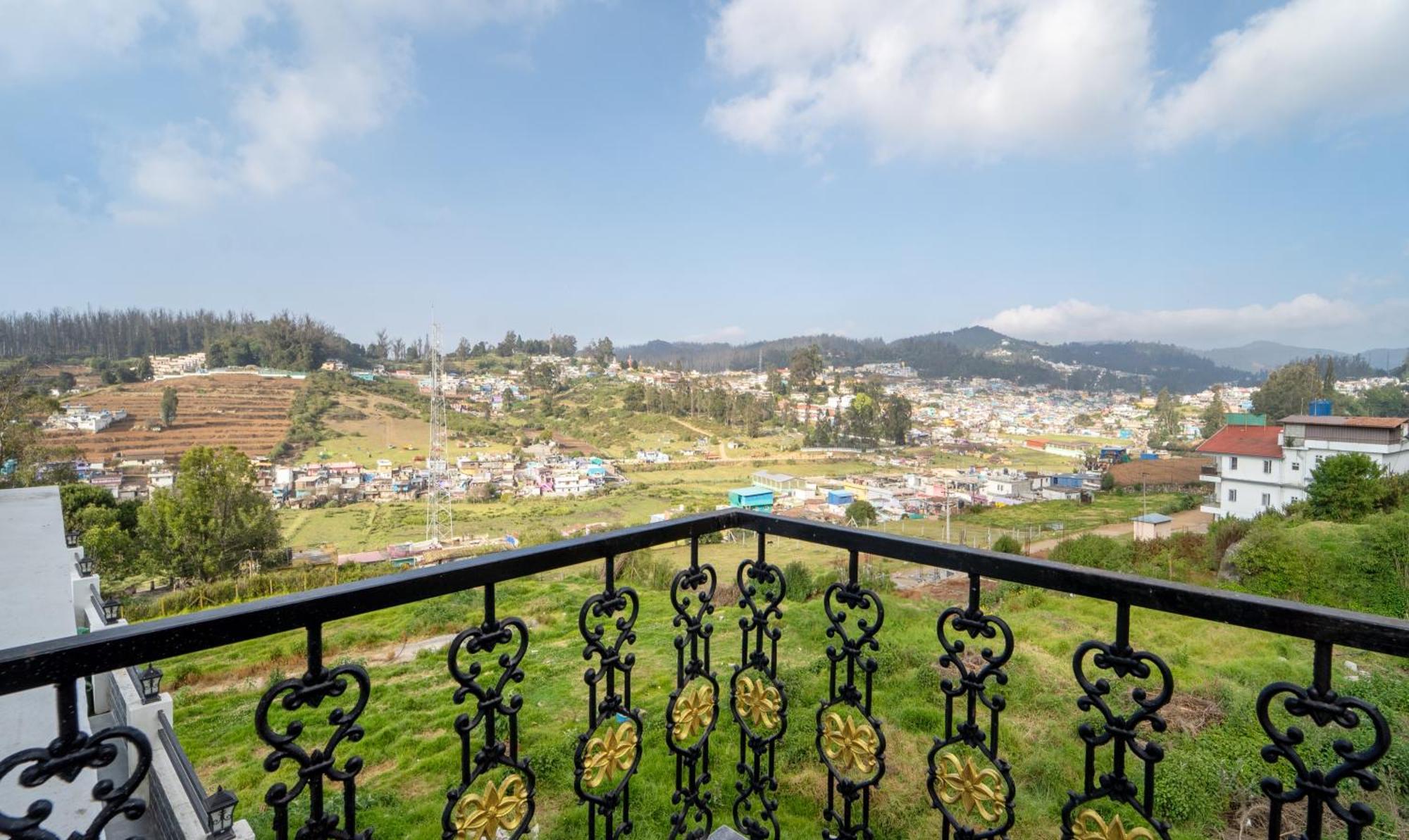 Treebo Skydale Premium Suites, 1500 Mtrs From Ooty Lake Dış mekan fotoğraf